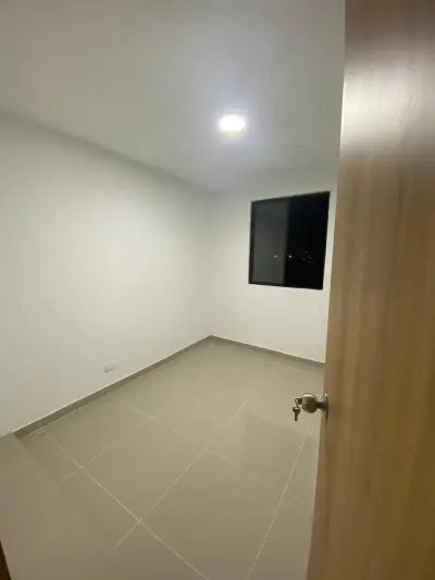 Apartamento en arriendo en Cali - foto 4