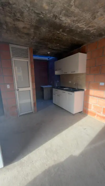 Casa en venta en Girardot - foto 3