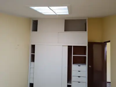 Venta casa de tres niveles con dos apartamentos, lo