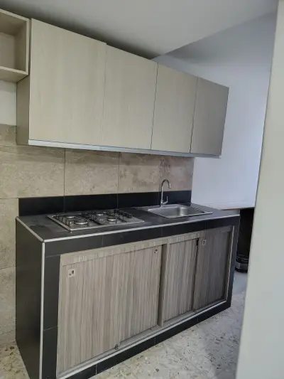 Local comercial en arriendo en Cali - foto 4