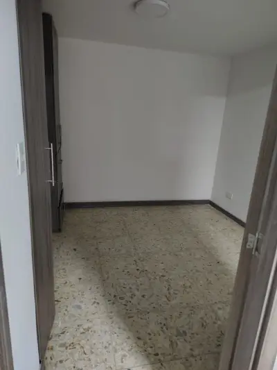 Local comercial en arriendo en Cali - foto 2