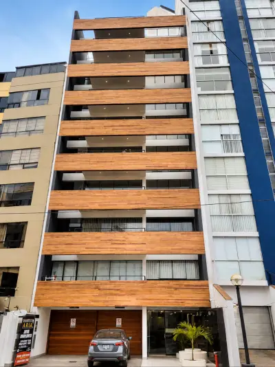 Tu piso. Tu edificio. Sin vecino de puerta a puerta.
