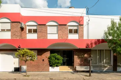 Hoteles y edificios en venta en Lincoln - foto 2