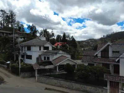 Casa en venta en Chordeleg - foto 2