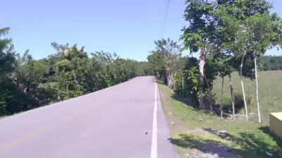 La finca queda en copeyito entre el medio de rio san juan y