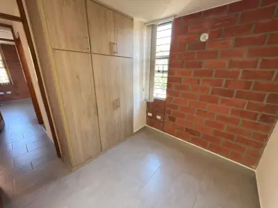 Apartamento en venta en El Carmen De Viboral - foto 4