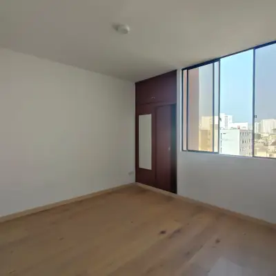 Departamento en venta en Jesus Maria - foto 5