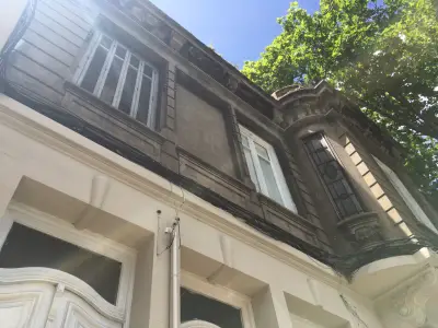 Casa totalmente reciclada de 11 ambientes en aguada - reduct
