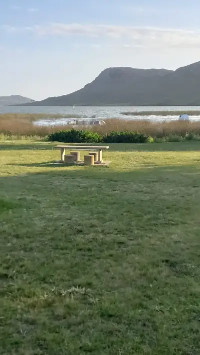 Terreno de 4.000 m2 en va.Laguna brava a 40 km de mdp