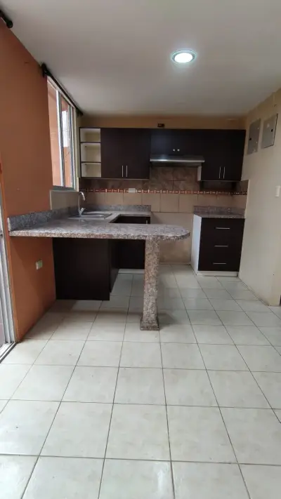 Casa en venta en Cuenca - foto 2