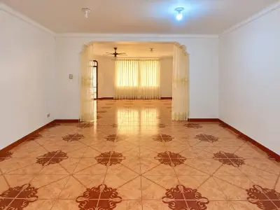Casa en venta en Pisco - foto 2