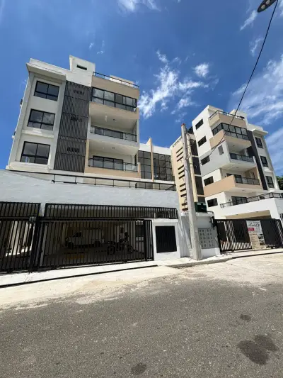 Apartamento en venta en Santo Domingo Este - foto 2