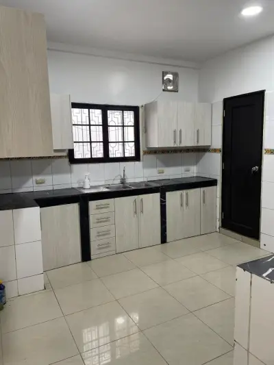 Casa en venta en Guayaquil - foto 3