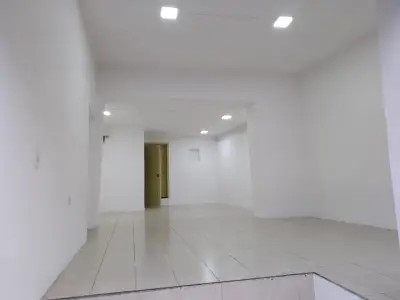 Local comercial en arriendo en Quito - foto 3