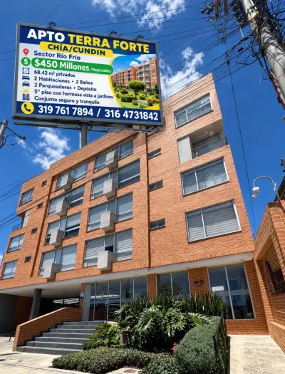 Apartamento en venta en Chia - foto 2