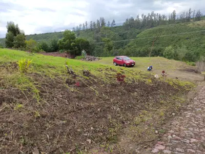 Terreno en venta en Quito - foto 2