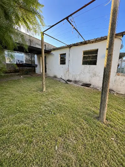 Casa en venta en Colonia Miguelete - foto 2