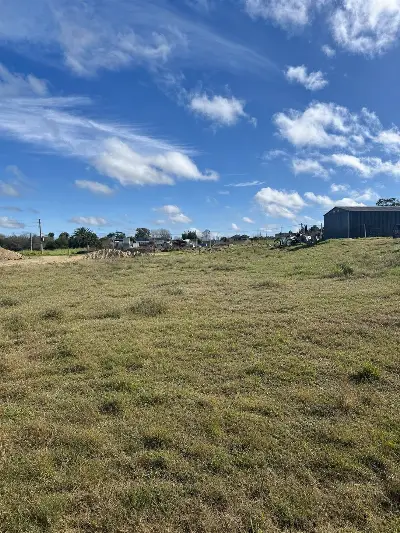 Terreno en venta en Colonia Miguelete - foto 2